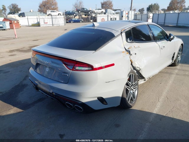 KNAE55LC3N6122122 KIA Stinger Gt2