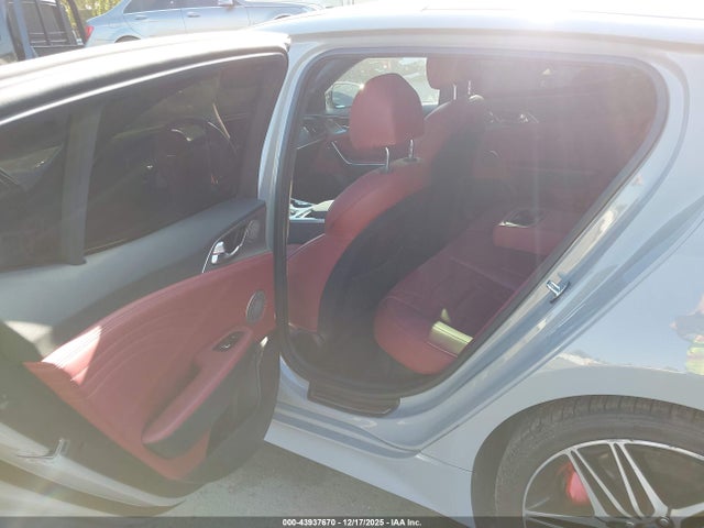KNAE55LC3N6122122 KIA Stinger Gt2