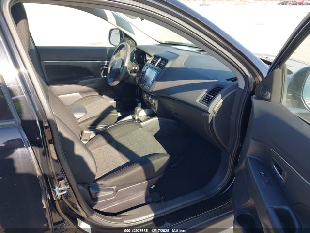 2020 MITSUBISHI OUTLANDER SPORT JA4AP3AU0LU029735 Photo 4