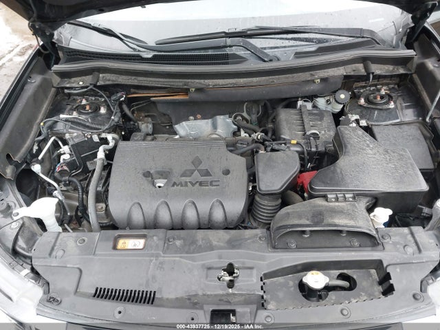 2017 MITSUBISHI OUTLANDER JA4AZ2A38HZ014812 Photo 9