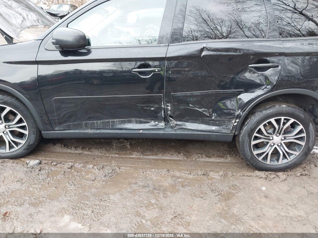 2017 MITSUBISHI OUTLANDER JA4AZ2A38HZ014812 Photo 5