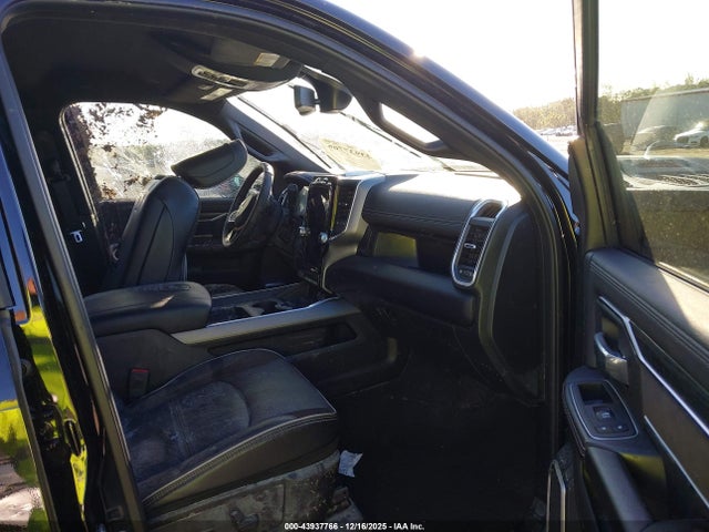 Продаж на аукціоні авто 2024 Ram 2500 Laramie Crew Cab 4x4 6'4 Box, vin: 3C6UR5NL5RG190093, номер лоту: 43937766