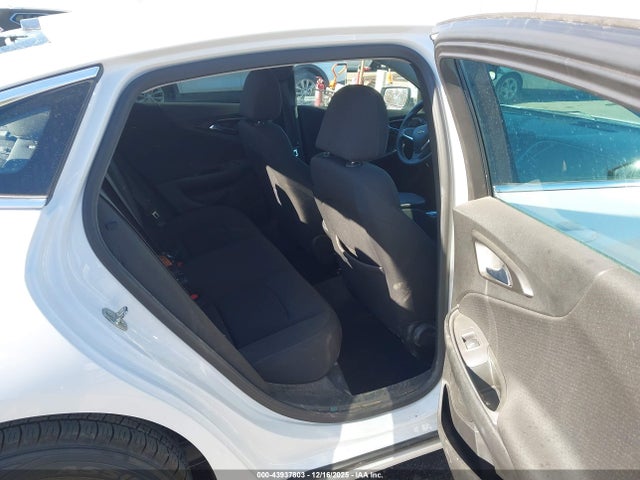 1G1ZD5ST1PF168682 Chevrolet Malibu Fwd 1lt