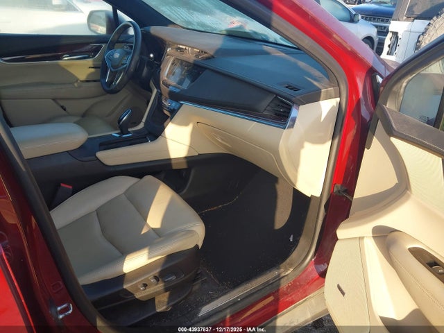 2017 CADILLAC XT5 1GYKNBRS1HZ139520 Photo 4