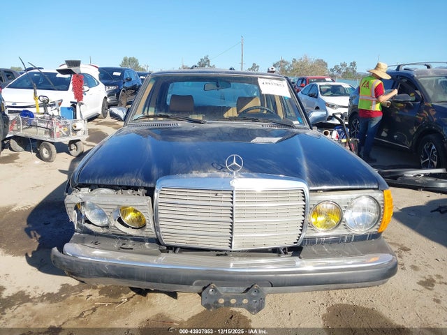 Продаж на аукціоні авто 1982 Mercedes-benz 300 Dt, vin: WDBAB33A4CB005066, номер лоту: 43937853
