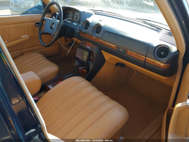 Продаж на аукціоні авто 1982 Mercedes-benz 300 Dt, vin: WDBAB33A4CB005066, номер лоту: 43937853