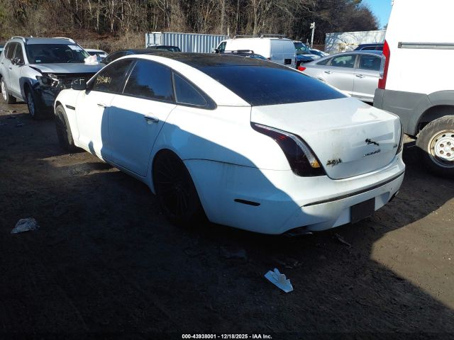 2012 JAGUAR XJ SAJWA2GE3CMV27064 Photo 2