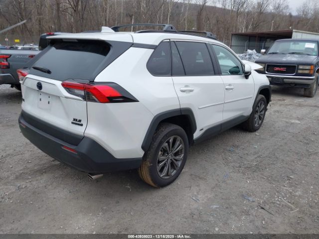 2024 TOYOTA RAV4 HYBRID 2T3B6RFV2RW072602 Photo 3