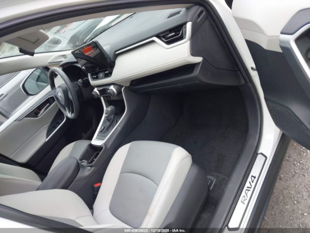 2024 TOYOTA RAV4 HYBRID 2T3B6RFV2RW072602 Photo 4