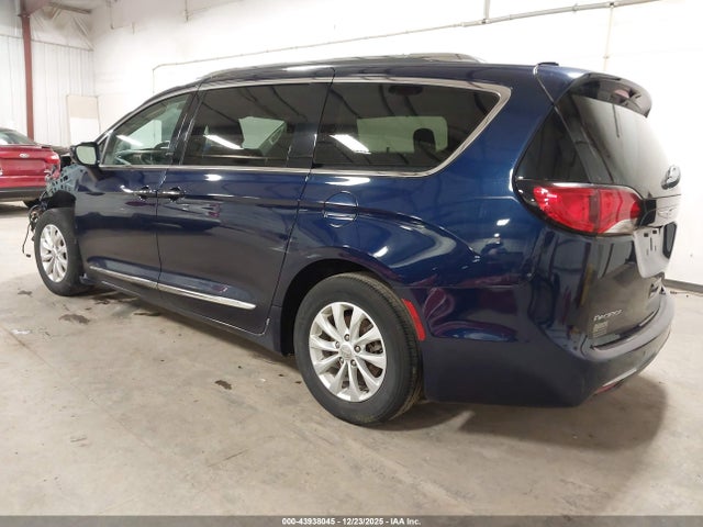 2019 CHRYSLER PACIFICA 2C4RC1BG9KR507454 Photo 2
