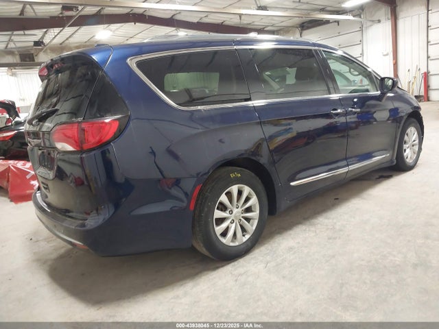 2019 CHRYSLER PACIFICA 2C4RC1BG9KR507454 Photo 3