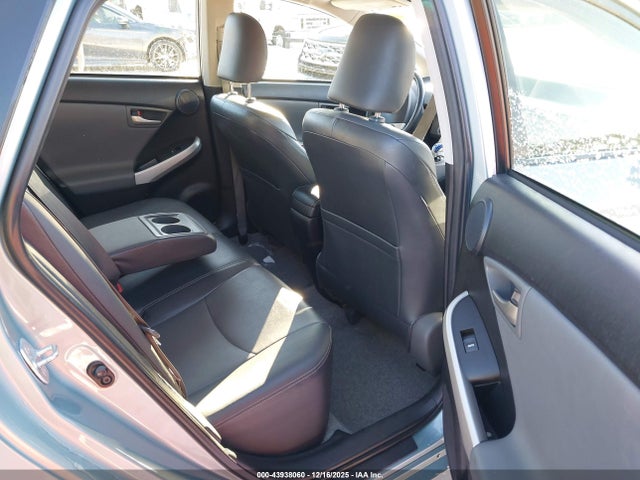 JTDKN3DU0F1912218 Toyota Prius Four