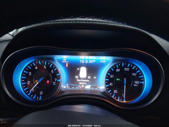 Chrysler 300 Limited 2015 2C3CCAAG1FH891690 Image 7