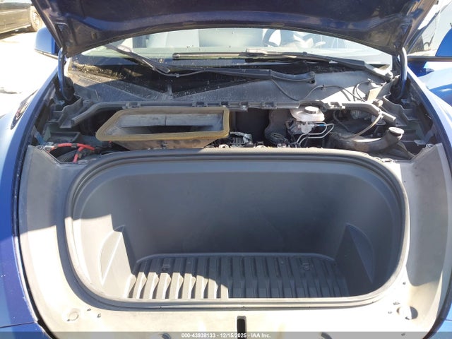 2021 TESLA MODEL Y 5YJYGDED7MF118071 Photo 9