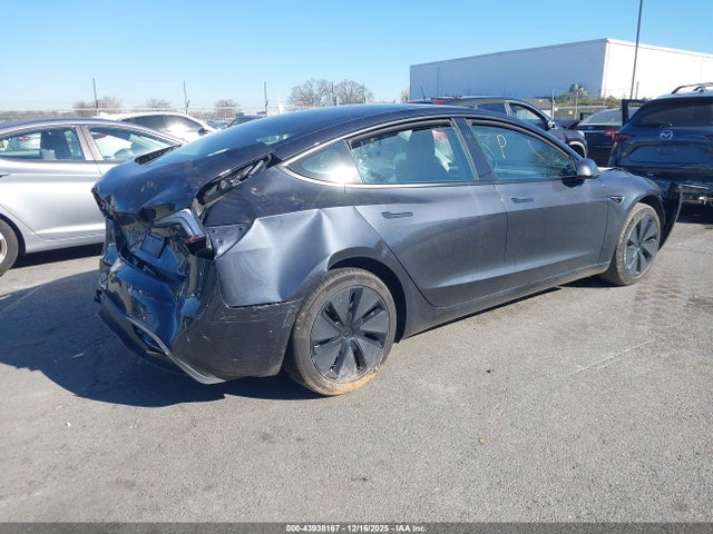 2025 TESLA MODEL 3 5YJ3E1EA1SF934355 Photo 3