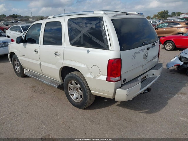 2006 CADILLAC ESCALADE 1GYEK63NX6R109252 Photo 2