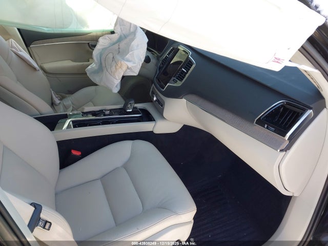 2023 VOLVO XC90 YV40621N5P1994571 Photo 4