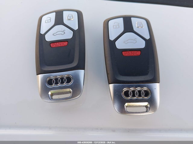 2017 AUDI A4 WAULNAF42HN032829 Photo 10