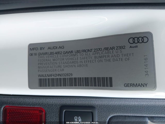 2017 AUDI A4 WAULNAF42HN032829 Photo 8