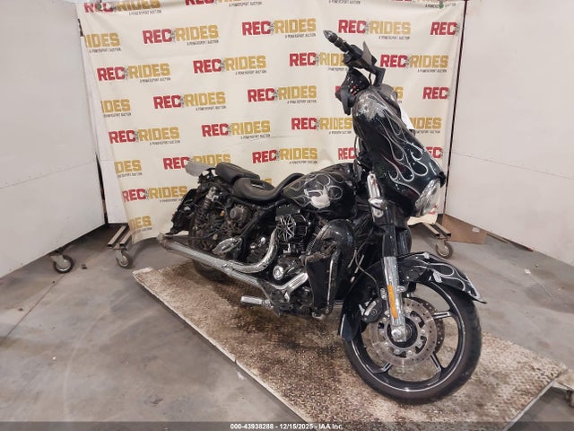 2016 HARLEY-DAVIDSON FLHXSE 1HD1PXN14GB957447