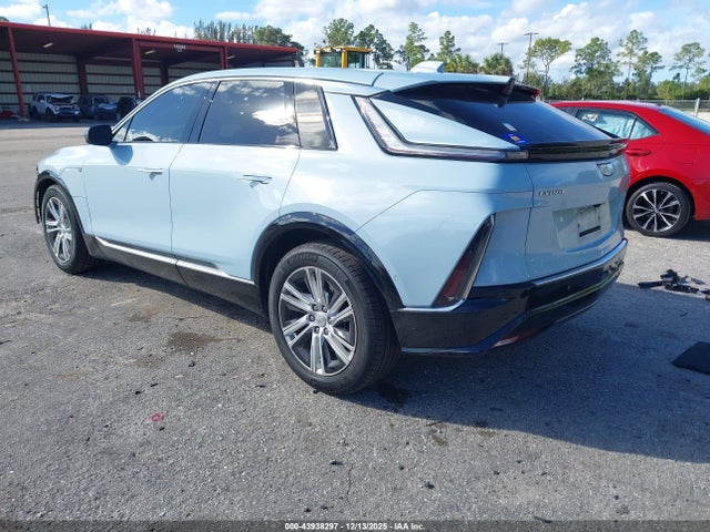 2024 CADILLAC LYRIQ 1GYKPMRK4RZ129233 Photo 2