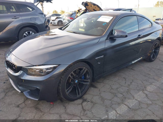 2018 BMW M4 WBS4Y9C53JAC86262 Photo 1