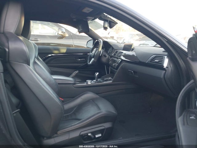 2018 BMW M4 WBS4Y9C53JAC86262 Photo 4