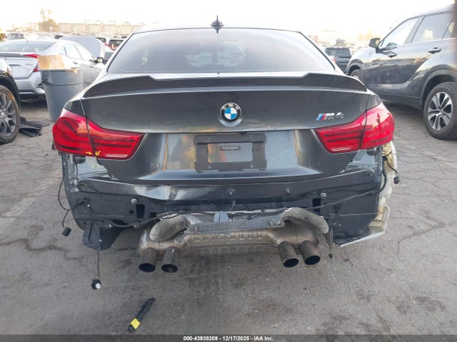 2018 BMW M4 WBS4Y9C53JAC86262 Photo 5