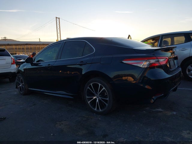 4T1B11HK2JU612675 Toyota CAMRY SE
