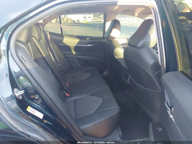 4T1B11HK2JU612675 Toyota CAMRY SE