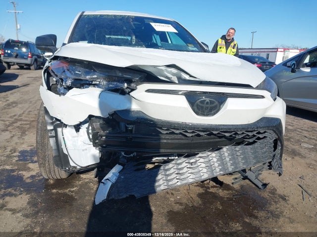 2025 TOYOTA COROLLA CROSS HYBRID 7MUFBABG2SV075518 Photo 5