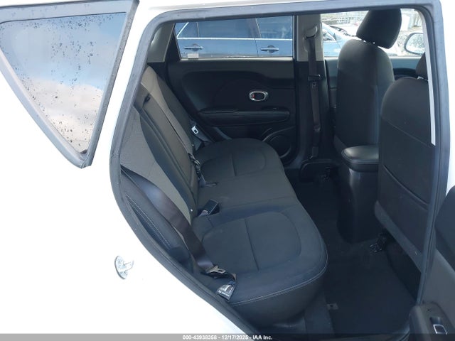 KIA SOUL + 2017 KNDJP3A56H7474811 Image 19