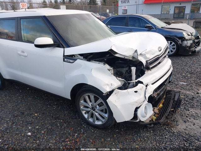 KIA SOUL + 2017 KNDJP3A56H7474811 Image 6
