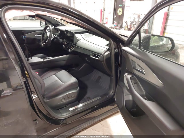 2024 ACURA ZDX 4W5KHNRL3RZ518160 Photo 4