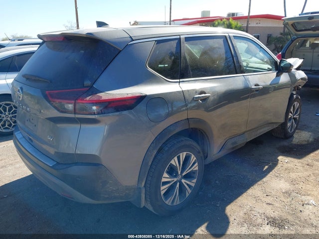 5N1AT3BA7MC781375 Nissan Rogue Sv Fwd