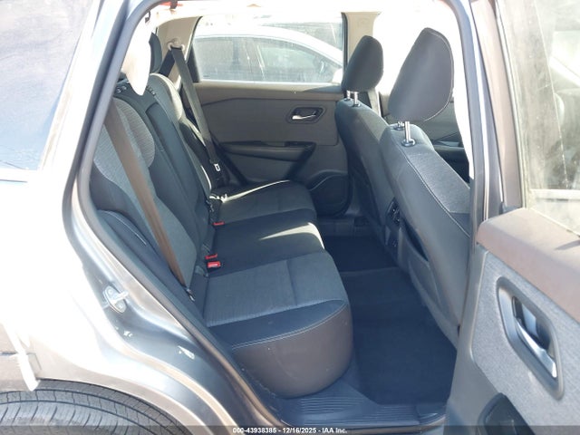 5N1AT3BA7MC781375 Nissan Rogue Sv Fwd