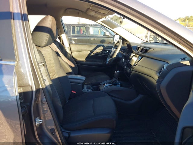 Nissan ROGUE SV 2017 5N1AT2MT1HC879364 Image 5