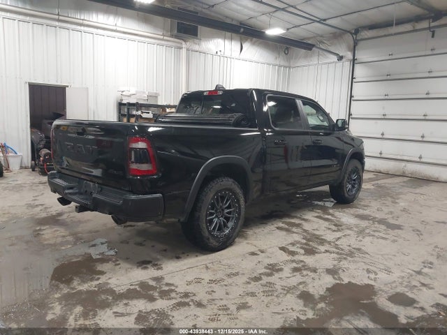 2024 RAM 1500 1C6SRFLT8RN226947 Photo 3