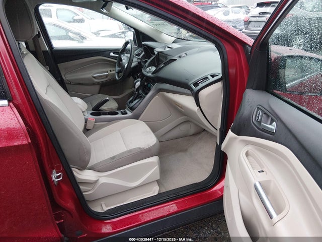 1FMCU0GX5EUC90543 Ford ESCAPE SE