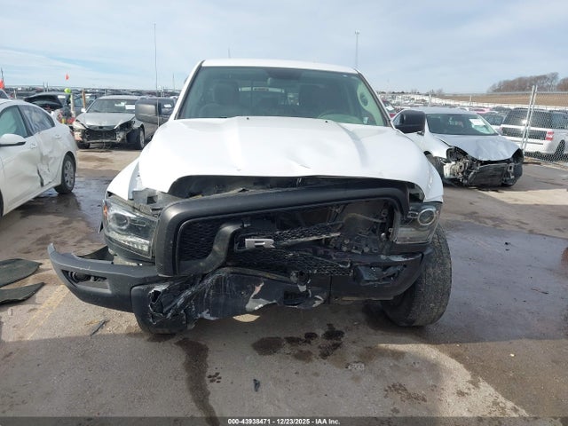 Продажа на аукционе авто 2019 Ram 1500 Classic Warlock  4x4 6'4 Box, vin: 1C6RR7GT2KS725782, номер лота: 43938471