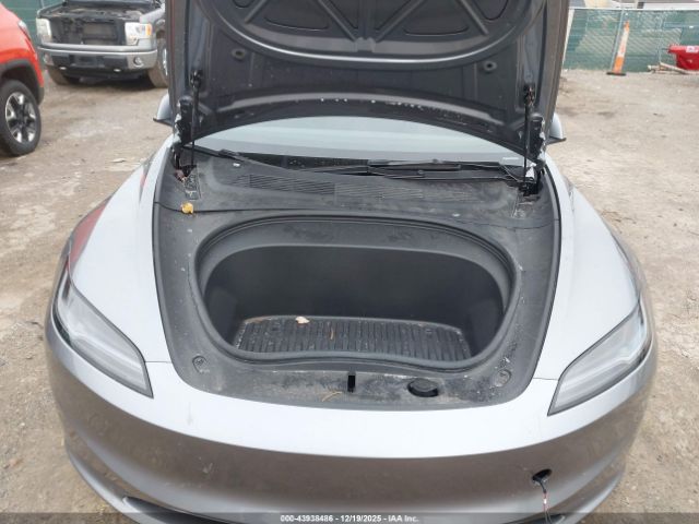 2024 TESLA MODEL 3 5YJ3E1EA5RF858780 Photo 9