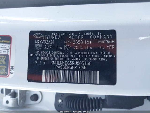 KMHLM4DG5RU805168 Hyundai ELANTRA SEL