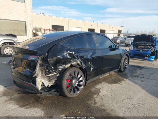 2024 TESLA MODEL Y 7SAYGDEF8RF076845 Photo 3