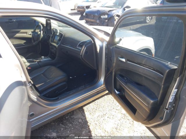 2015 CHRYSLER 300 2C3CCAAGXFH815501 Photo 4