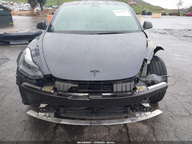 Tesla Model 3 Performance Dual Motor All-wheel Drive 2022 5YJ3E1EC8NF362061 Image 13