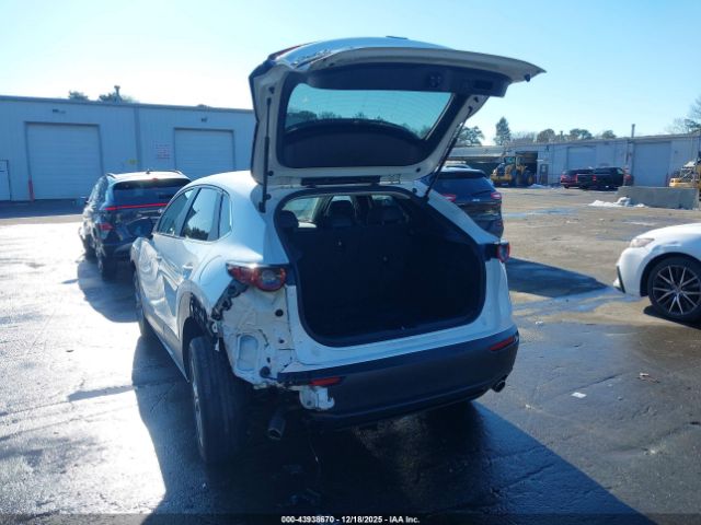 2021 MAZDA CX-30 3MVDMBBL5MM272618 Photo 2