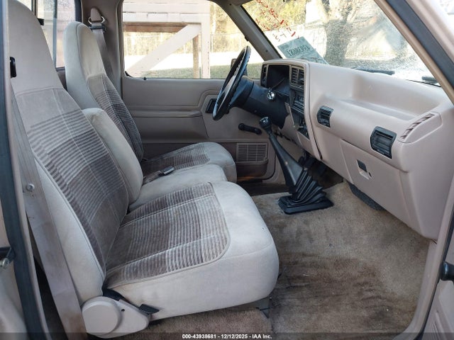 1992 FORD RANGER 1FTCR10U5NUC96533 Photo 4