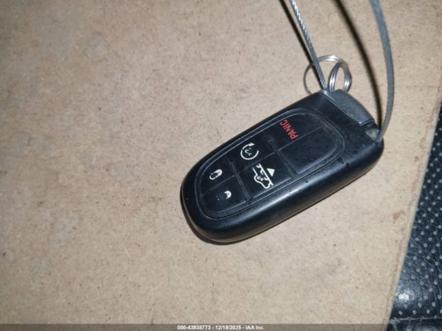 2015 RAM 1500 1C6RR7VMXFS662819 Photo 10