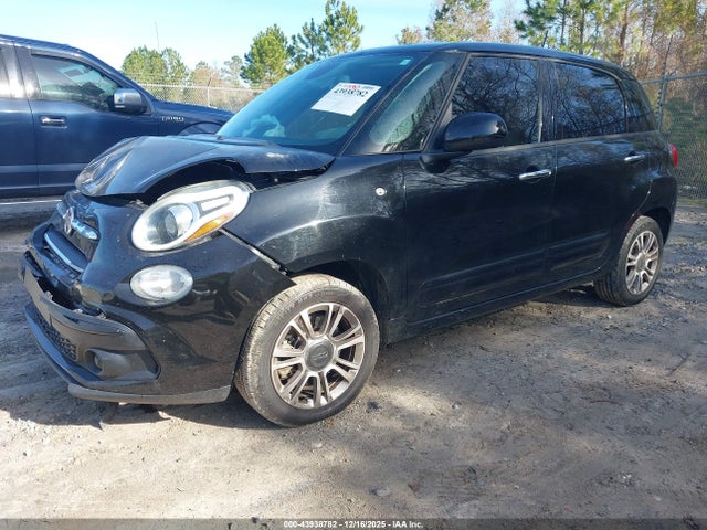 2018 FIAT 500L ZFBCFAAH8JZ041045 Photo 1