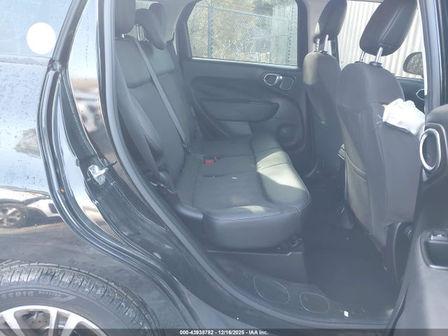 2018 FIAT 500L ZFBCFAAH8JZ041045 Photo 7